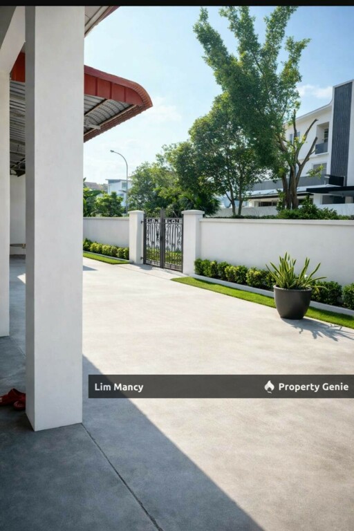 Taman Mutiara Rini Single Storey Corner House with Living and Kitchen Extended