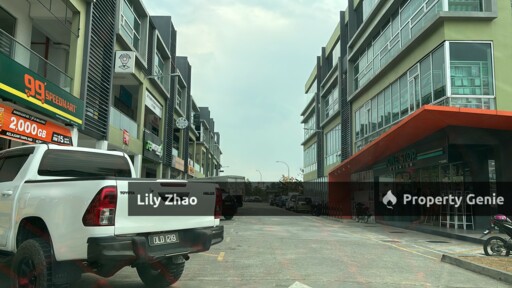 1st Floor Shop Offices, Glass Wall & door, Suria Inanam