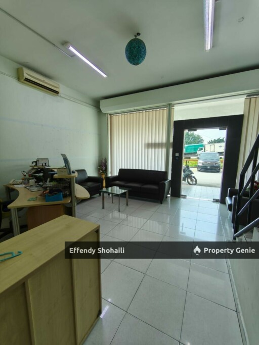 MEDAN SELAYANG SHOP GROUND FLOOR