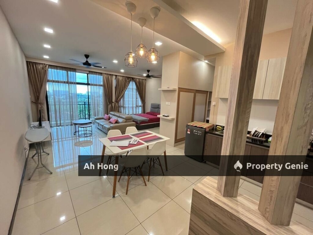 Taman Molek / Molek Regency / Studio / Fully Furnished / Renovated