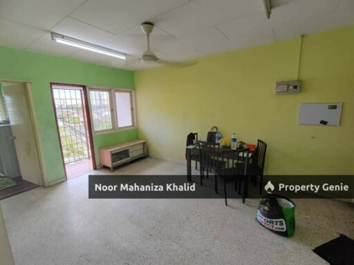 Kastella Court Apartment, Jalan Padang Tembak, Air Hitam Peneng.