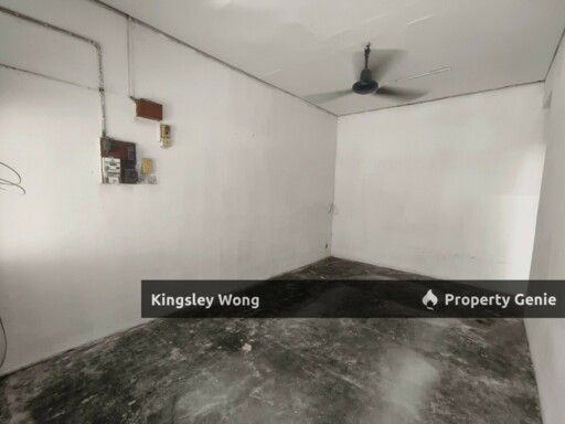 Taman Canning Freehold Single Storey Terrace House Basic Unit Near Hospital Schools Mall