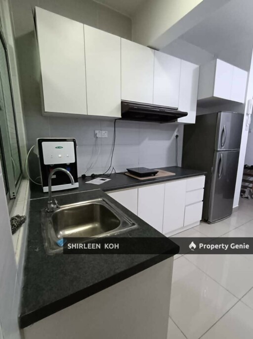 Male room for rent at Larkin Heights @ Larkin Idaman