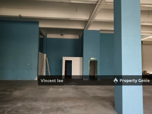 Taman Meranti Jaya, 4 Storey Warehouse Factory , 3 Ton Floor Loading, 40 Foot Container Access, with Cargo Lift, 100 Amp Power Supply, 23 Feet Height at Ground Floor, Prime Location, Easy Access to Hi