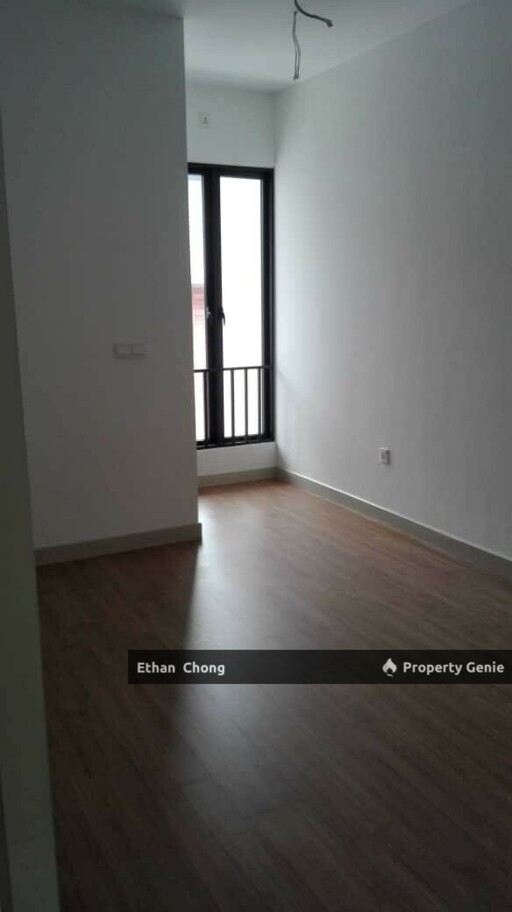 Elmina Valley 2 Terrace House(Facing South) For Sale!!