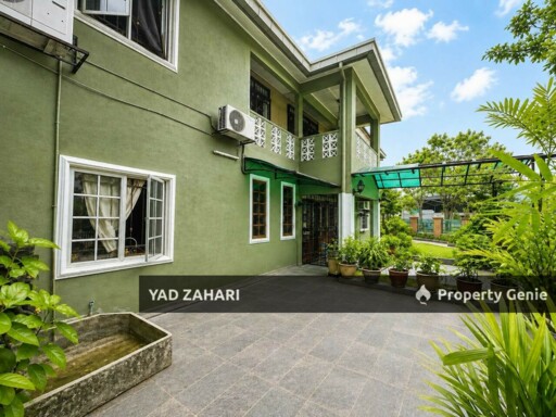 Seksyen 13, Shah Alam |  2-Storey Terrace 6 Bedrooms | RM900K - Corner Lot, Walking Distance to Surau & More Parking Space