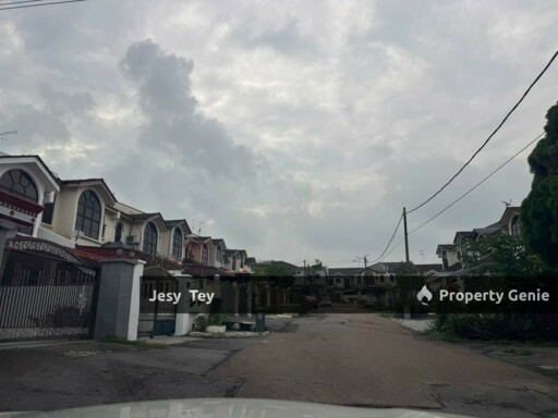 Desa Cemerlang (2 Storey Terrace House For Sale)