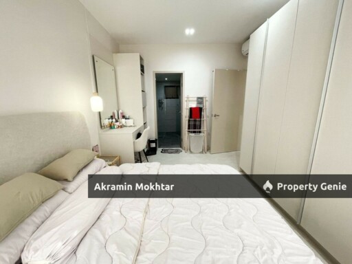 Fully Renovated, Fully Furnished & 2 Parking | Lake Haven Residence, Taman Putra Perdana, Puchong