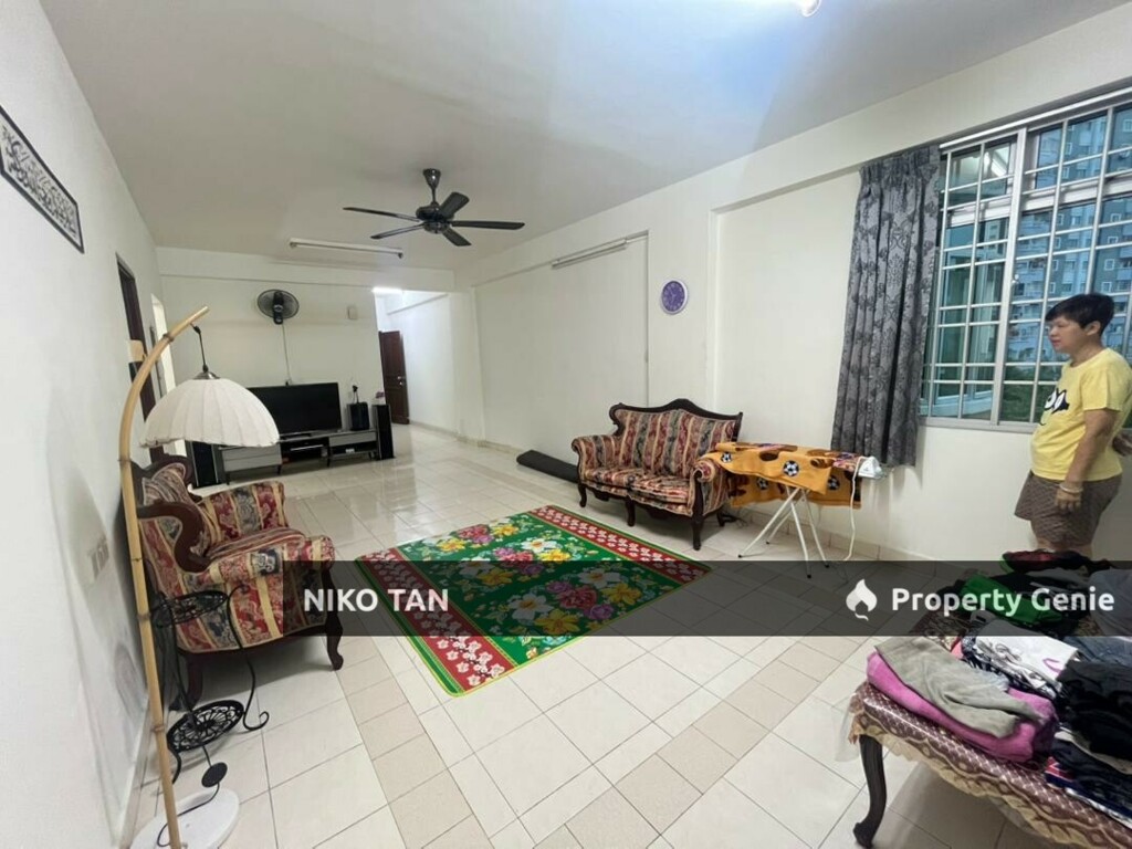 Apartment Bayu Puteri 1 With Strategic Location For Sale