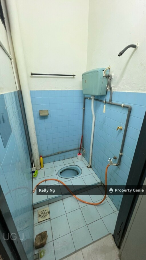 2 Sty House At Taman. Klang Utama For Rent & Sale
