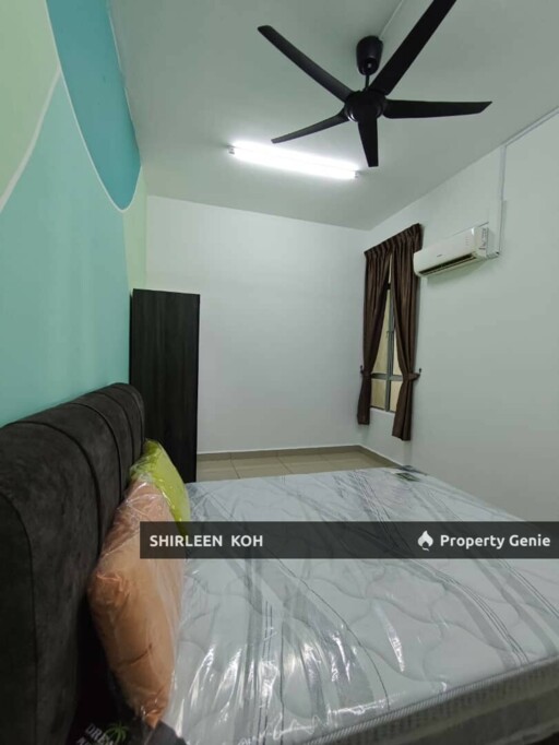 Male Room for Rent at Suriamas Suites Condominium @ Larkin JB Town