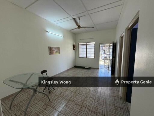 Bercham Taman Ramai Single Storey Terrace House Basic Condition Near Schools light industry area