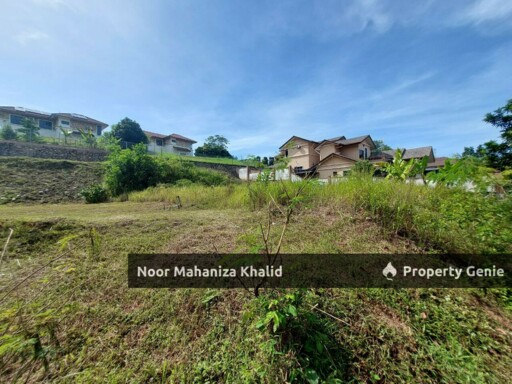 Tanah Lot Banglo Puncak Pinggiran Putra Kajang
