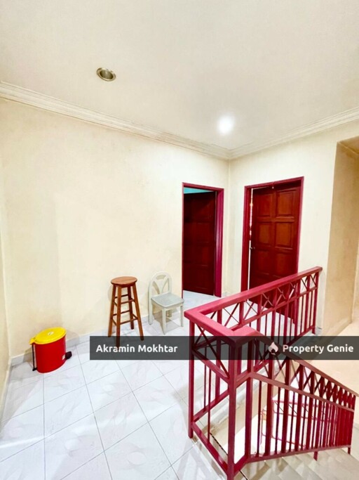 Freehold, Corner Lot & Fully Renovated | Double Storey Jalan Semarak Bandar Utama Batang Kali
