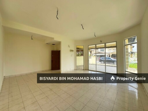 2 Storey Semi D @ Taman Dahlia, Bandar Baru Salak Tinggi, Sepang, Selangor
