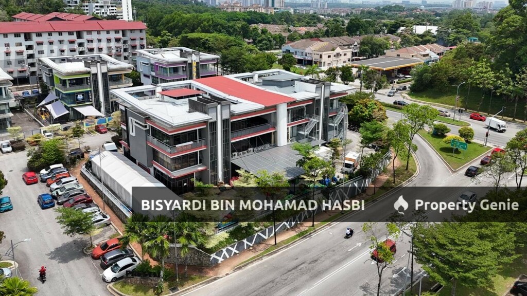 TRIPLE STOREY 4 UNIT BUILDING TOGETHER, SEKSYEN 8 KOTA DAMANSARA, DAMANSARA .