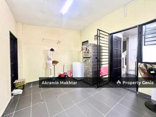 Freehold & Renovated | [End Lot] Double Storey, Taman Koperasi Cuepacs @ Kajang