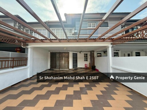 RENOVATED DOUBLE STOREY INTERMEDIATE TAMAN RAKAN @ KAJANG