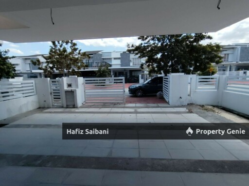 End Lot Double Storey Terrace D' Kayangan Sekyen 13 Shah Alam