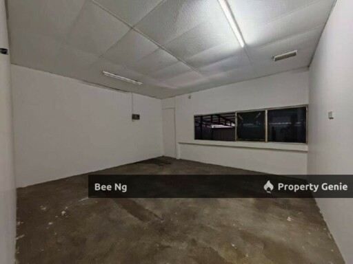 Jalan Satria @Taman Sri Yaakob / 1.5 Storey Terrace Factory Light Industry for Rent