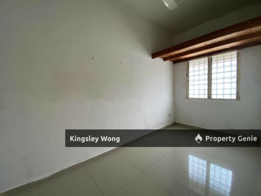 Bandar Seri Botani Single Storey Terrace House Good Condition First Home Buyer Near Hospital Schools Mall
