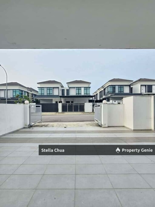 🏡Cluster House for RENT 📍Jalan Austin Duta 3/x