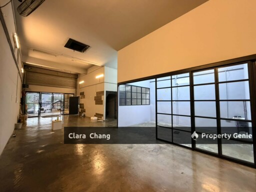 Jln Mutiara Emas @ Mount Austin 1.5 Storey Terrace Factory