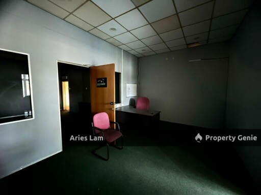 Double Storey Shoplot @ Setia Indah, Near Mount Austin