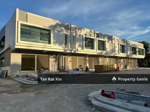 Desa Cemerlang@Shop For Rent