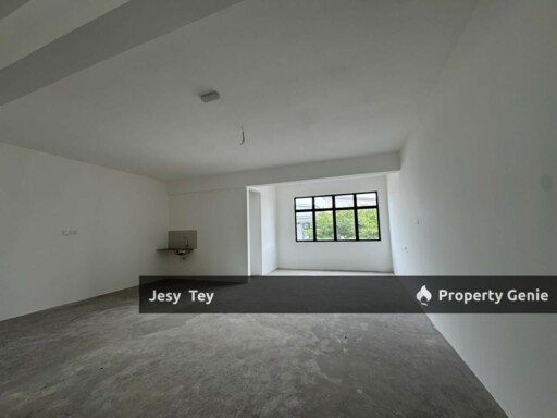 Ground Floor Shop at Bandar Cemerlang for Rent