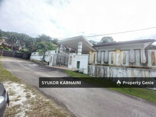 1.5 Storey Bungalow Freehold at Kg Sg Pelong, Sg Buloh