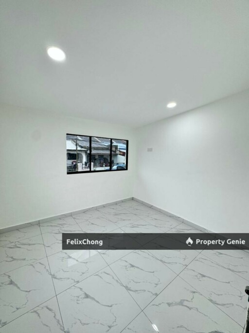 Taman Mesra 2 Sty Endlot Low Cost,Jalan Permata,Ulu Tiram,Renovated