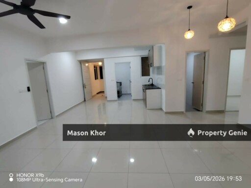 IDEAL RESIDENCY CONDO 850sf FULLY RENO & PARTIALLY FURNISHED GELUGOR