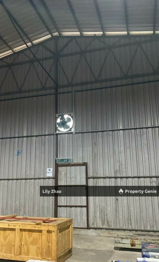 Fully Covered King Size Terrace Warehouse 10,000 sf for Rent in Labuan