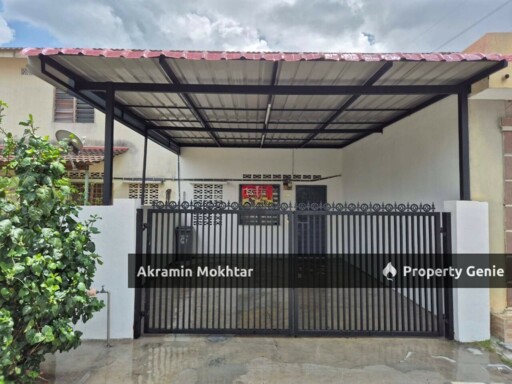Freehold & Renovated | Double Storey Terrace Bandar Springhills, Lukut-Port Dickson