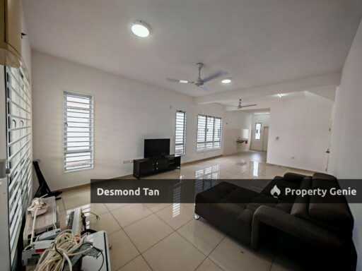 Tiara Sendayan, Sendayan,Suriaman,Seremban( End Lot )(Facing No House)