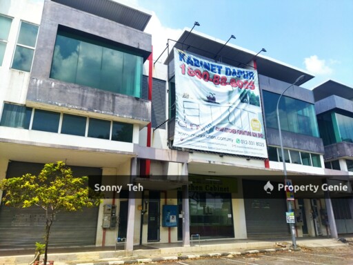 Elite 33 Signature Business Park Face KESAS Highway
