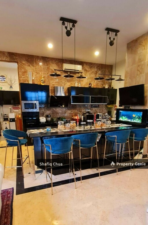 Corner Lot Resort Home Bungalow Living Redefine in Seremban For Sale