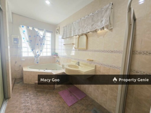 Huge Land Corner Double Storey Kampung Lapan