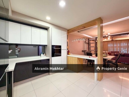 Fully Renovated & Nice ID | 2.5 Storey Superlink Taman Suria Tropika, Seri Kembangan