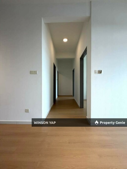 Sky Garden Residence Setia Tropika Lower floor Freehold Non Bumi