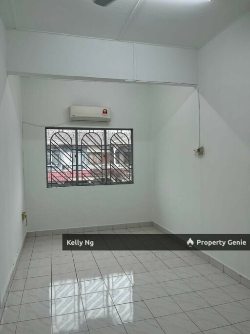 Double Sty House At Taman Klang Utama For Rent