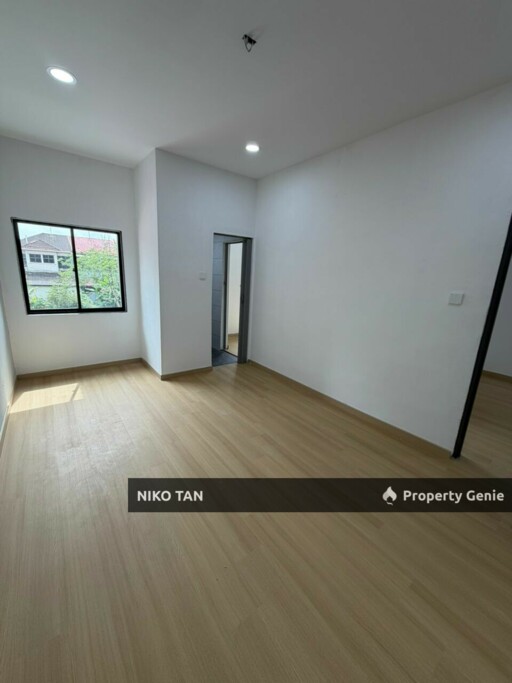 Jalan Kekabu 2Stry With Fully Renovated & Extended Kitchen Taman Desa Cemerlang