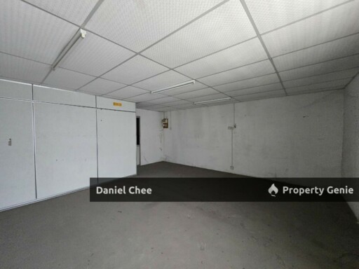 Jalan Ho Lok Park 3 Storey Shop For Sale Under Value