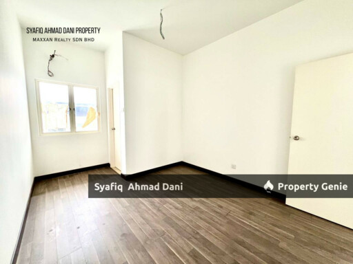 FREEHOLD CORNER LOT Double Storey Terrace Laman Azalea, Nilai