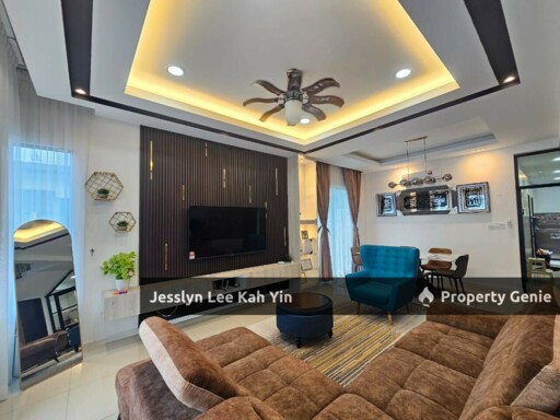 3 Storeys Semi D Cluster, Villa Astana Kajang Fully Furnished For Sale