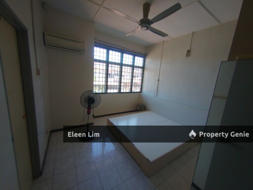 Taman Jati 2 Storey For Rent