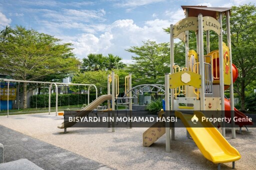 40'x80'sq.ft Fully Renovated 3 Storey Semi Detached House @ 1080 Residence, Puncak Saujana, Kajang.