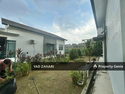 Taman Bentara, Telok Panglima Garang | Single Storey Semi-D 4 Bedrooms | RM485K - Good Condition and Semi Furnished