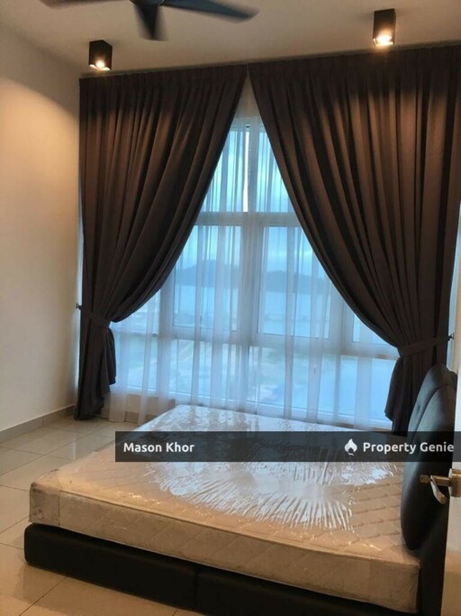 Southbay Plaza @Southbay City Service Residence Condo 1111sf 1CP Fully Renovated Batu Maung